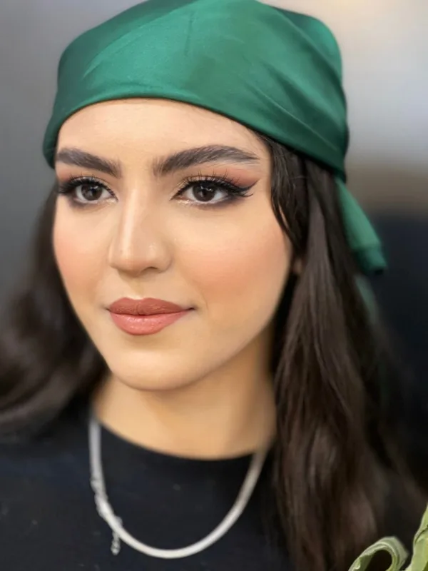 لوگوی سالن زیبایی الهه ناز
